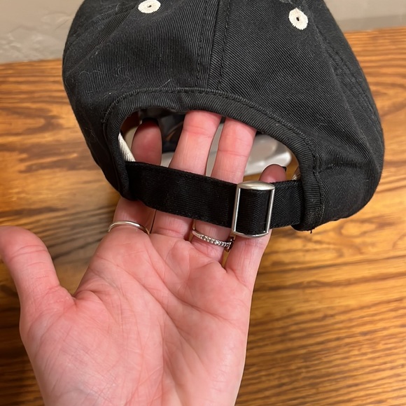 Corona hat - Picture 2 of 2